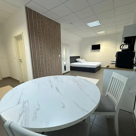 Ecke's Hullhorst